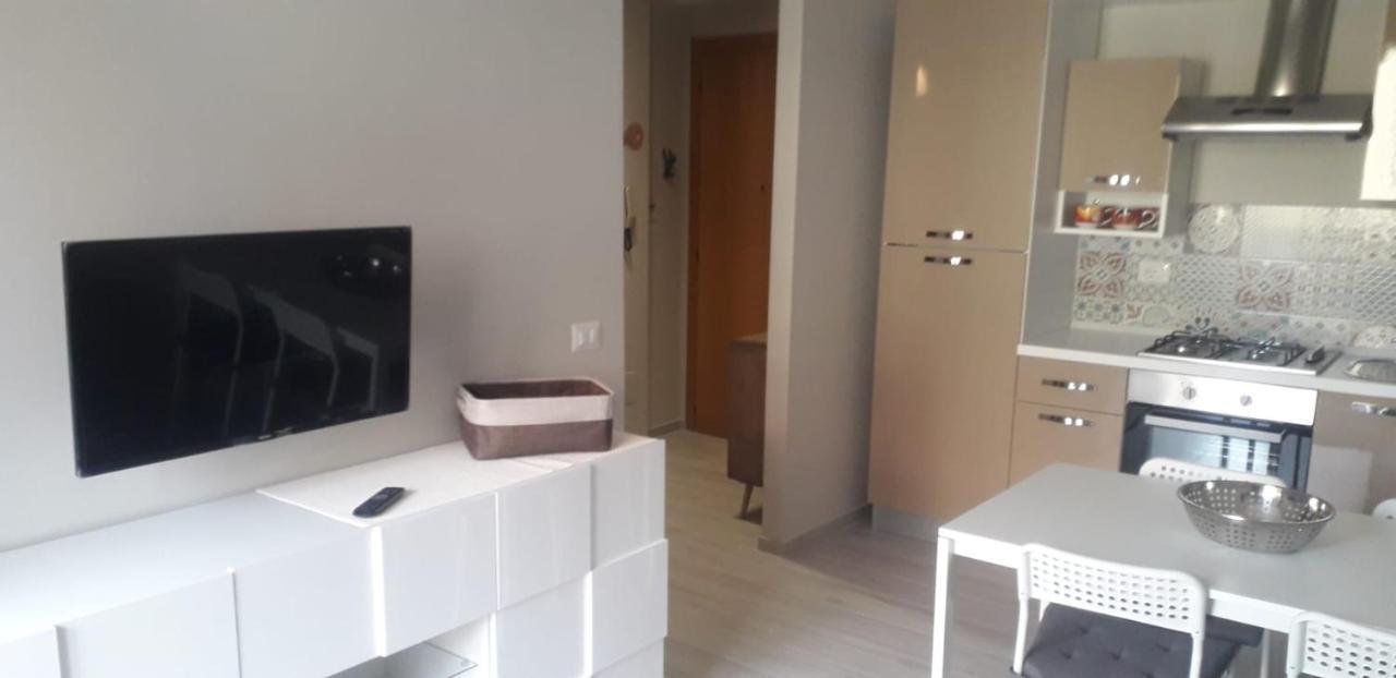 Ad Un Passo Dal Mare Apartment Porto SantʼElpidio Екстериор снимка