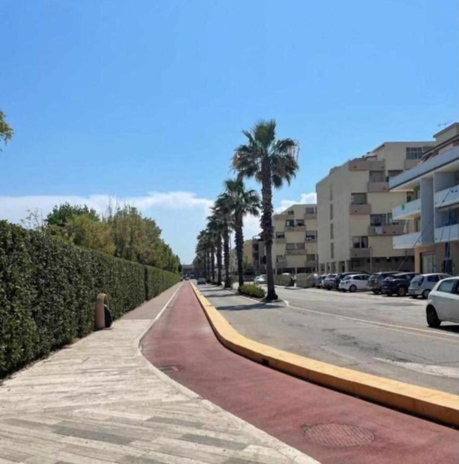 Ad Un Passo Dal Mare Apartment Porto SantʼElpidio Екстериор снимка